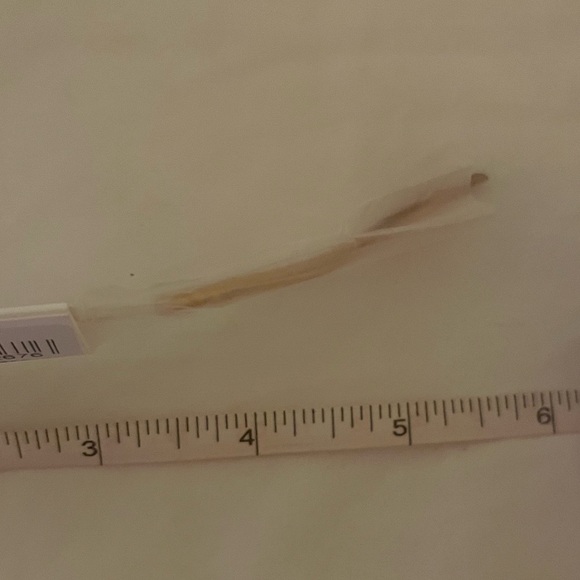 Le Specs GIGI HADID Gold Bazaar Sunglasses - Picture 11 of 13